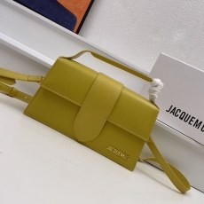 Jacquemus Satchel Bags